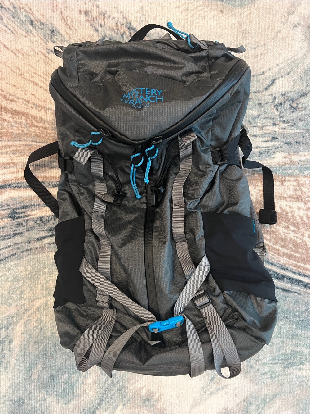 Mystery Ranch Scree 32 Liter Women's Backpack Daypack Medium/Large Shadow Moon